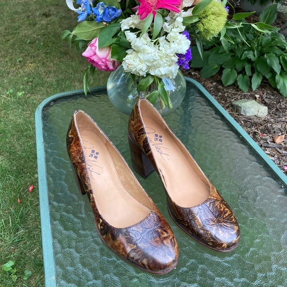 💖NWOT Patricia Nash Anita Pumps💖 - Picture 1 of 6